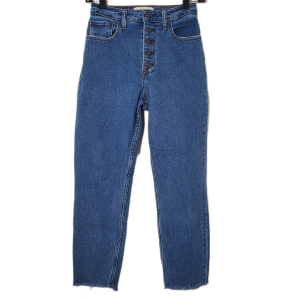 Abercrombie & Fitch Women's Curve Love Buttonfly The‎ Mom High Rise Jeans